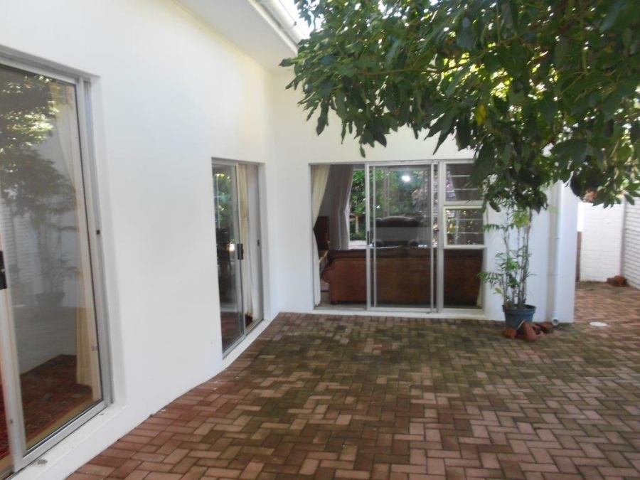2 Bedroom Property for Sale in Bonza Bay Eastern Cape